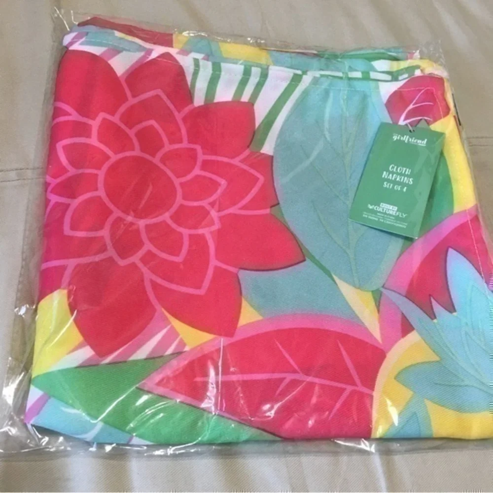 Set of 4 cloth napkins